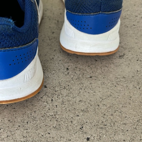 Adidas Kids Navy and White Sneakers. Size:10K - Picture 6 of 11